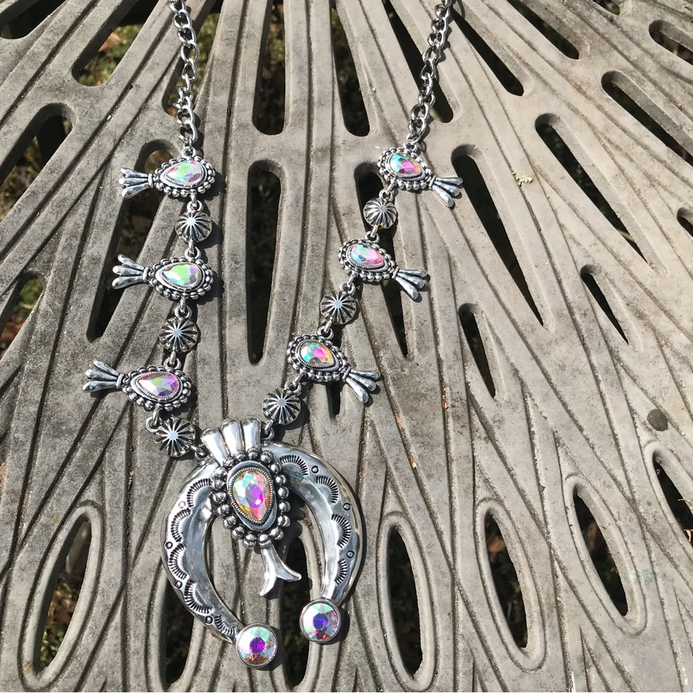 Bohemian Western Cowboy Horseshoe Squash Blossom Silver Rhinestone Necklace - Picture 13 of 16